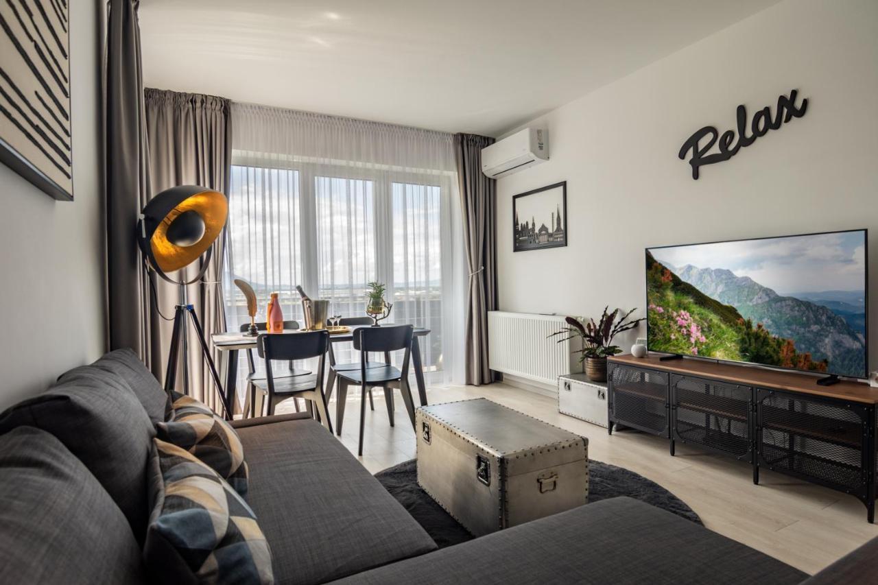 Amazing Condo In Brasov By Valentino - Free Garage Parking Exterior photo