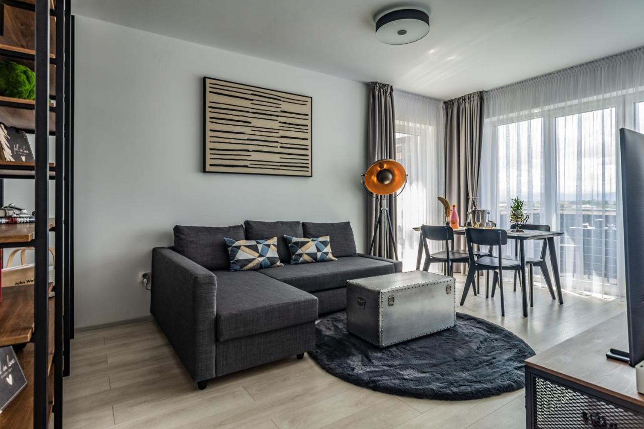 Amazing Condo In Brasov By Valentino - Free Garage Parking Exterior photo