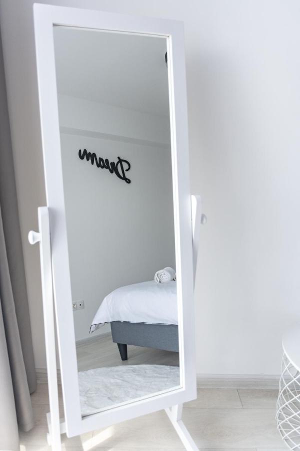Amazing Condo In Brasov By Valentino - Free Garage Parking Exterior photo